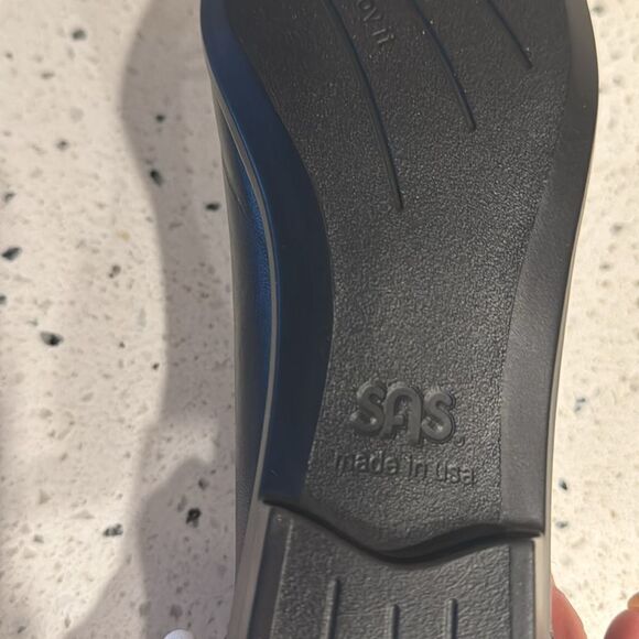 SAS Comfort Slip On Black Leather Shoes Toe Bow Flats Made in USA SZ 8.5 NARROW - Picture 9 of 12